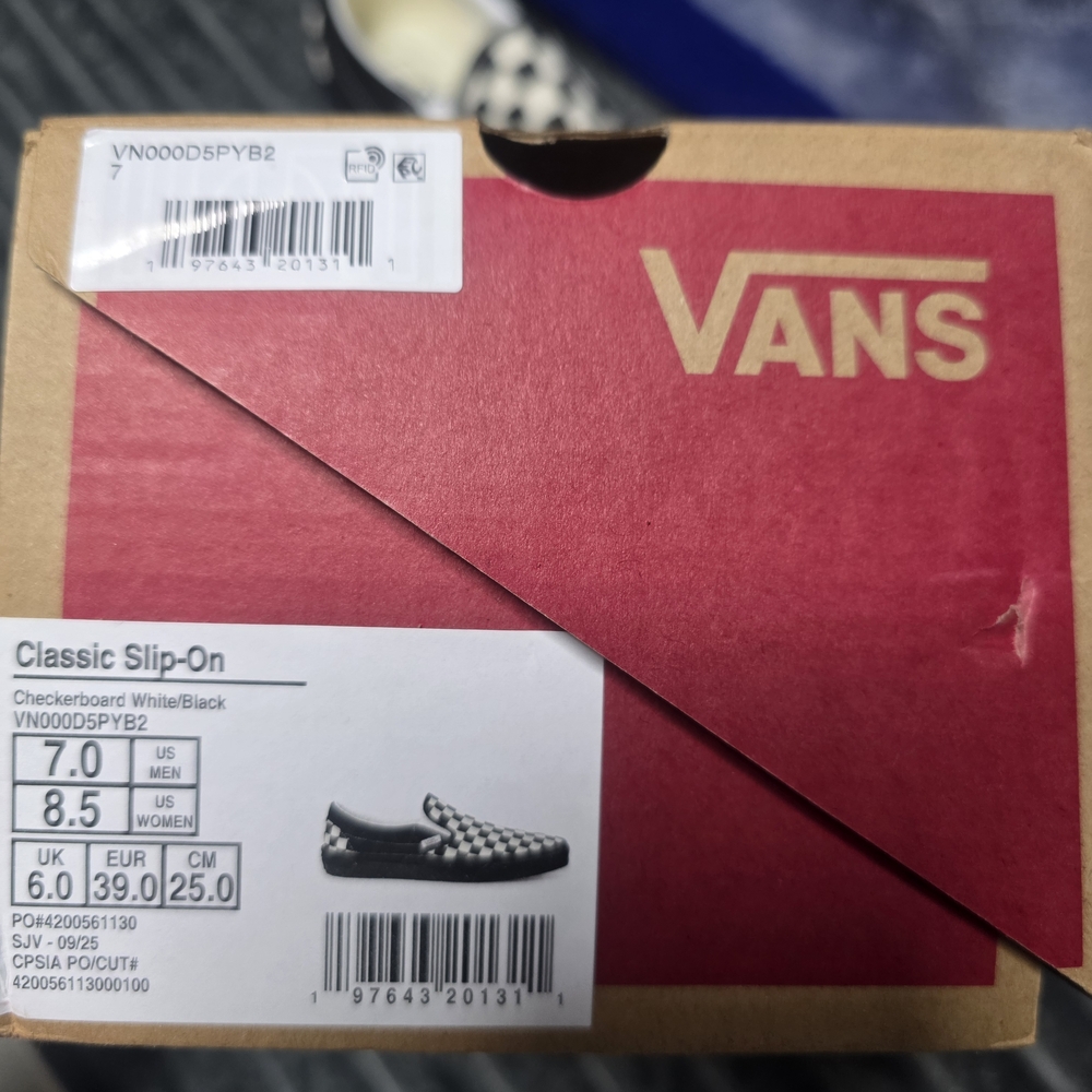 Vans Classic Slip-On Sneakers - Checkerboard White/Black